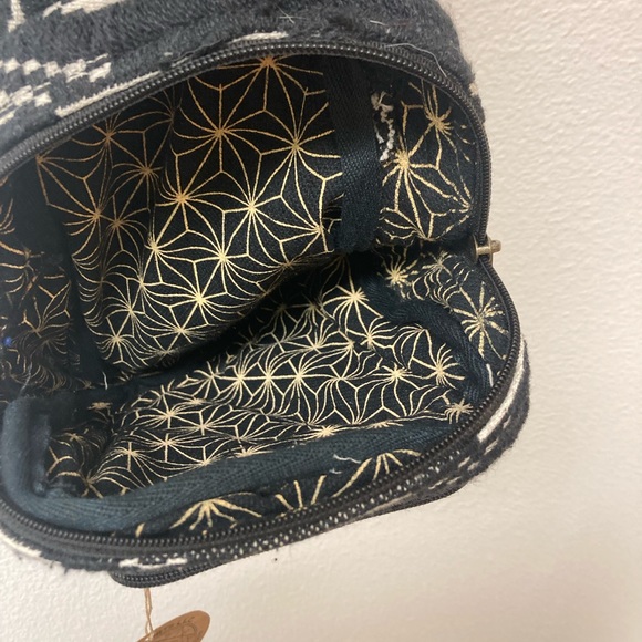NWT KALA IMPORTS LLC Handmade Sling Backpack OS - Picture 6 of 7